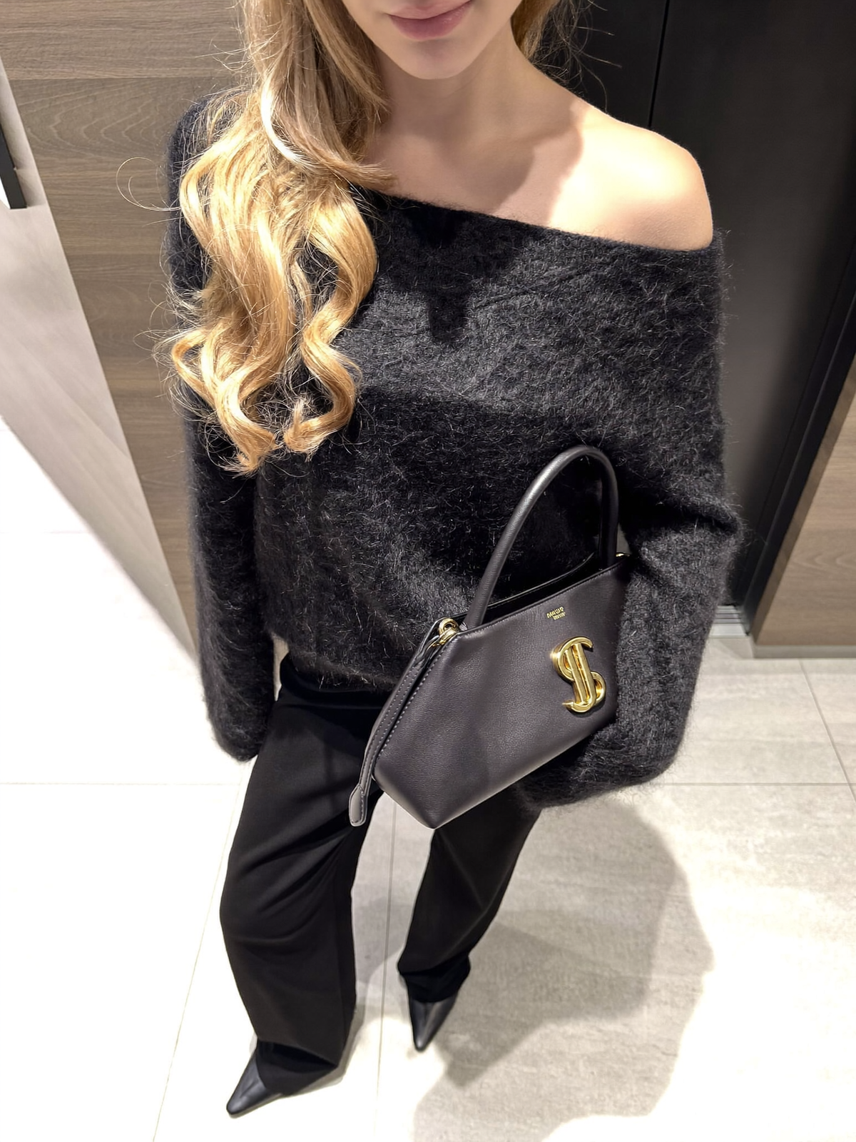 Black Avenlii Alpaca Sweater
